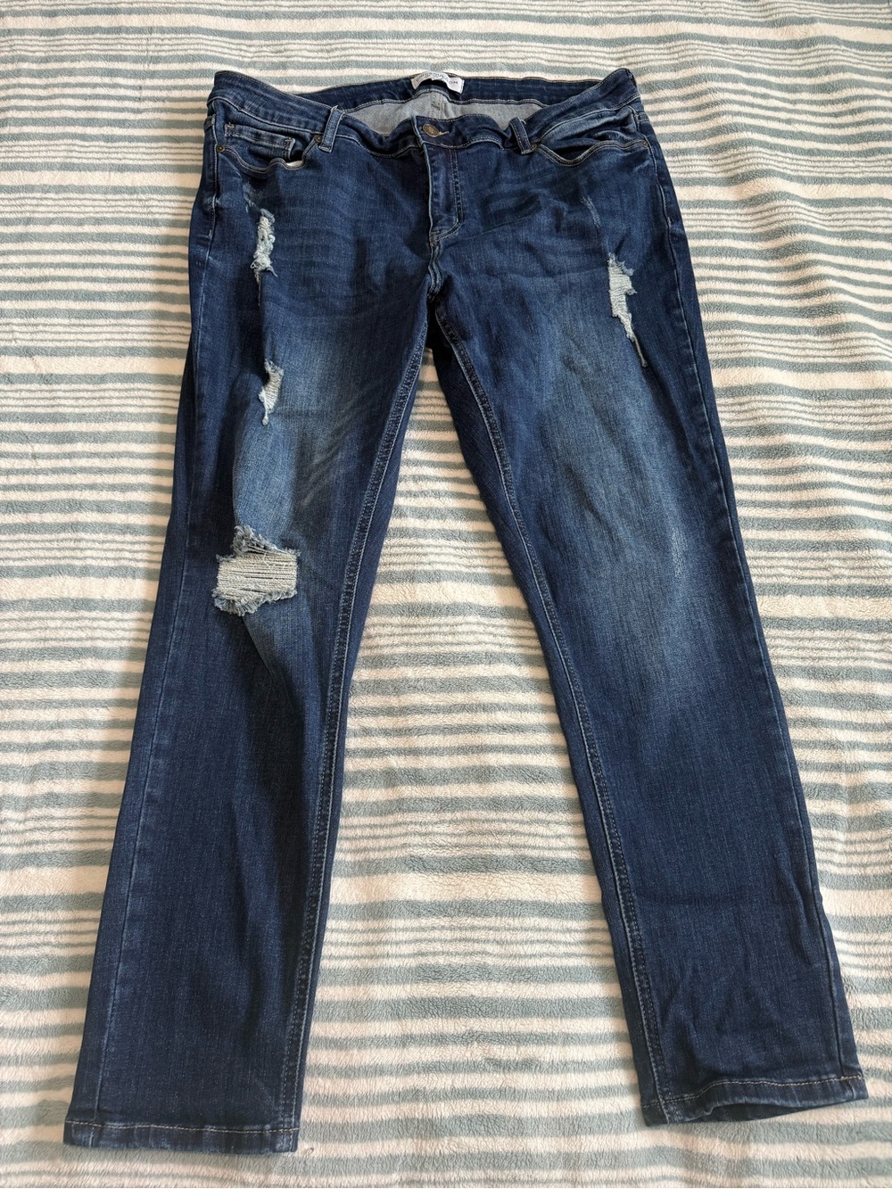 Chic Soul Distressed Skinny Jean 1X